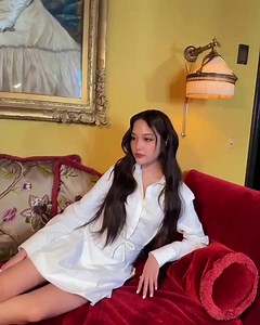 73 reactions | beautiful people with long legs 﫶 #ValentinoSS25xFreen #VALENTINOGARAVANI #srchafreen #PavillonDesFolies #ParisFashionWeek | Mì Amōre | Facebook