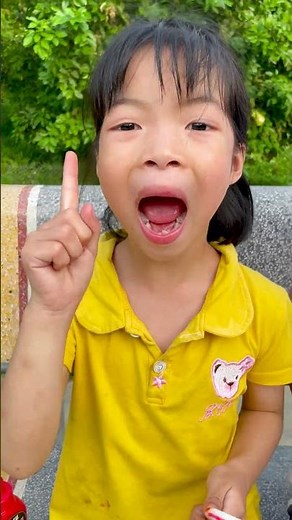 Lollipops🍭 and dinosaur eggs🥚🐉 - chili sauce 🌶️ 🍉🤢🤮 #funny video #funny #lollipop #lollipop candy