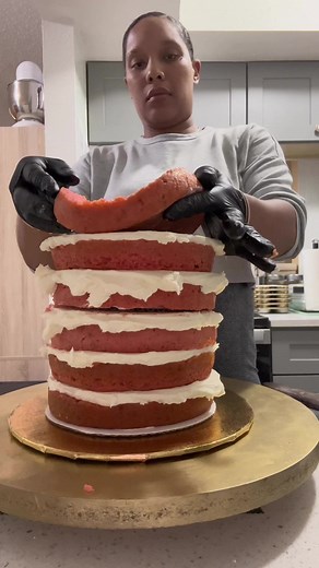 23K views · 790 reactions | One of my favorite cakes this year! I miss my bump!!! #cake #cakedecorating #cakevideotutorial #buttercreamcake #strawberryshortcake | Brianna Collins | Facebook