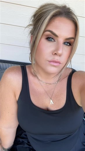 Cute Candid Photos Husband Takes of Wife