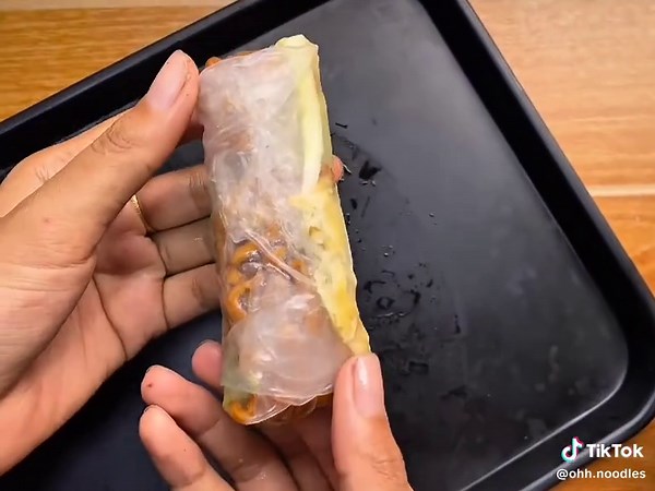 OHH! Noodles သည် TikTok ပေါ်တွင် ရှိသည်