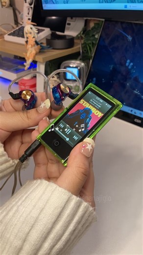 Nana.naji✨ | 🌟 kind of just wanted to show off my brothers ipod nano 7th gen ;-) the IEM is also cool ofc lol! ~ this one is another cheap one I... | Instagram