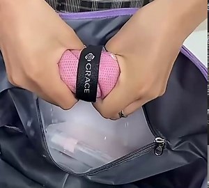 Travel Duffel Tote Bag For Women Cosmetic Travel Bag Foldable Carry Luggage Sport Week-Ender Overnight Women And Girls