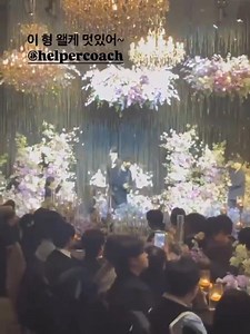 21K views · 1.3K reactions | Catwalk đám cưới cái nhạc cỡ này =))))))))))). Thầy nói đi cha cá thòi lòi hay thèn Đủ chỉ thầy vại kkk Cre: KlOnyour | Kim Kiin đã nấu mì chưa? | Facebook