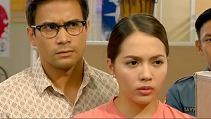 Bakit defensive? Nakakapagduda. 🧐 Subaybayan ang samahan ng kambal na sina Kara at Sara sa #DobleKara. Panoorin sa playlist na ito: https://bit.ly/Doble_Kara Visit ent.abs-cbn.com to know more! | ABS-CBN