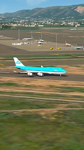 KLM Airways Aircraft Boeing 777 Landing at Barcelona Airport | PJ Daddy