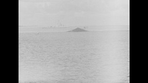 「1940s Aircraft Carrier Sinks Into Ocean」の動画素材（ロイヤリティフリー）1061850064 | Shutterstock