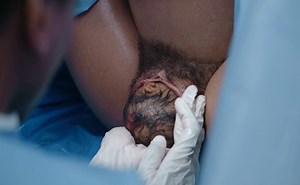 Enuka Okuma Bush, Prosthetic Scene in The Pitt