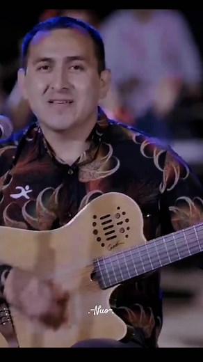 Corazón Serrano: Tan Solo Tú - Letras y Música