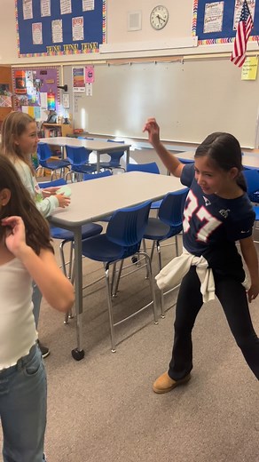Our 3rd and 4th graders are always up for fun 🤩 With their positive attitudes, curiosity, and willingness to learn, they always engage with everything we have to offer at Wise Girls. Starting off with our check-in which includes fun questions then moving into our Core Foundations where members learned 5 tools to help them with worry, stress, and anxiety. And then wrapping up with a Halloween themed Pictionary game had girls glowing, growing, and laughing together. Here’s to growing Wise Girls!