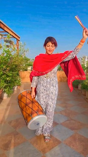 4.8K views · 16 reactions | Lohri Di lakh lakh wadhaiyaan from beautiful producer @wardakhannadiadwala  #lohri #indianfestival #harvest #traditional #dancereels #wardakhannadiadwala #wardakhan #producer #bollywood #punjabi #punjab #festiveseason | Cinema Hunter | Facebook
