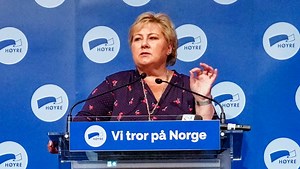Solberg hardt ut mot Støre