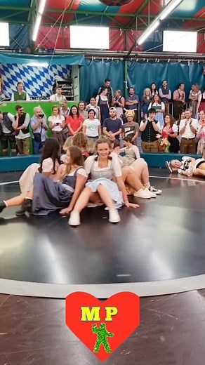 Girls on Devils Wheel ride enjoying #teufelsrad #devilswheel #enjoythemoment #ride #funny #girls #skirts #enjoylife #beautifulgirs #munich #mazzielpranks | mazziel pranks