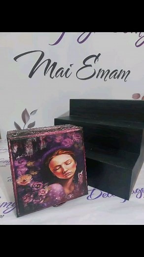 Box 15cm ×15cm For sale 🙂 Decoupage Murals Texture box 📦 #Decoupage #decoupagesomymaiemam #mixedmedia #mydrawing #MaiEmam #my_workshop #murals #texture #teaching_drawing | Decoupage Somy Mai Emam