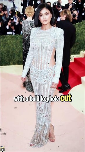 celebrities who went braless and flaunted their cleavage on the 2026