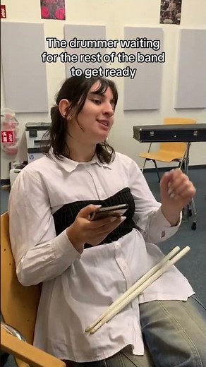 we're a new band trying to grow (please leave a follow or they'll kick me🙏🫠)