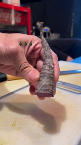 5.5M views · 83 reactions | หั่นแครอทม่วง ทำต้นสนสวยงาม ในวันคริสมาส Slice purple carrots and make a beautiful Christmas tree for Christmas #art #reelsvideoシ #Christmas #skills วุฒิชัย โสดา | Aum Wudthichai Soda | Facebook