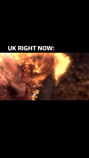 “It’s a bit hot init” 🥵 #StarWars #StarWarsPodcast #Anakin #PrequelMeme #Meme #BritishMeme #UKmeme | Star Wars Sessions