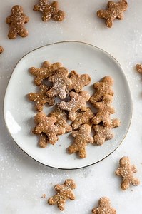 Keto Gingerbread Cookies