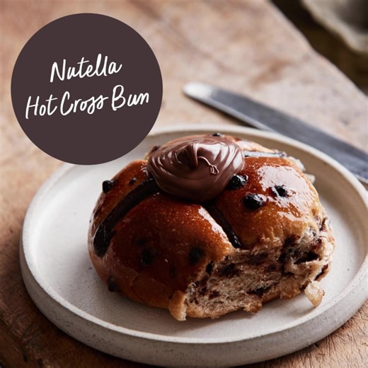 Step aside boring buns! Our Double Choc Nutella Hot Cross Buns are here to steal the show 🤩 With chocolate chips in every bite and a yummy Nutella filling in the middle, these buns are bursting with so much chocolaty goodness you won’t be able to resist 😋 Grab a 4 pack for under $10 – sharing is optional (but highly recommended). Discover the deliciousness on the Banjo’s App, start drooling now: https://bit.ly/48Ake9V #easter #hotcrossbun #nutellahotcrossbun #banjoshotcrossbuns #bakedfresh #ha