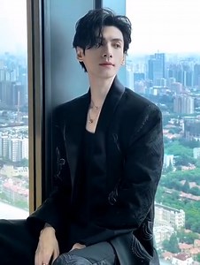 Freakin hot Leo 🔥 | 罗云熙Leo - Luo Yunxi