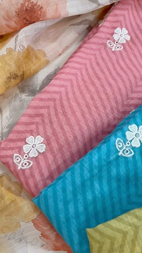  “Embrace minimalistic charm with our linen suits paired with floral Kota Chanderi linen dupattas, featuring subtle lace detailing.” #Linensuits#alldaywear#waterpaint#newdesign#buyonline#trendingoninsta#trendingreels #hyderabad #mumbai#lucknow#sothdelhi#courierworldwide #stitichingavlb#dmtobuy | सहौम् Sahom | Facebook