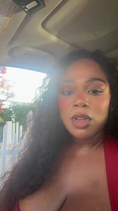 Aunt's Tears Over Niece's Bonnet: Family Moment Explained