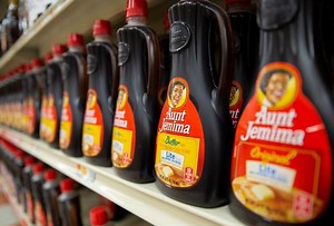 Aunt Jemima se aleja de su origen racista y cambia su nombre y logo
