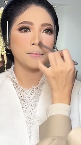 19K views · 231 reactions | Tutorial makeup wedding pengantin Sunda siger makeup by Nanathnadia #makeuppengantin #makeupwedding #makeuppengantinsunda #sundasiger #makeupsoft #makeupflawless #makeupbold #pengantinpanglin | Tutorial Makeup | Facebook