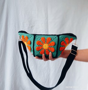 Crochet Daisy Granny Square Bum Bag, Bohemian Fanny Pack - Etsy