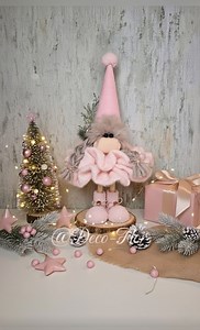 136K views · 2.4K reactions | Beautiful pink Christmas gnome 勺✨️ #diychristmas2025 #christmas2025 #creatividad #gnomes #DIYFácil #hechoamano | DecoFlor | Facebook