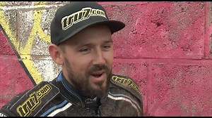 ‪🎥 𝗔𝗖𝗧𝗜𝗢𝗡 & 𝗥𝗘𝗔𝗖𝗧𝗜𝗢𝗡 |‬ ‪🇬🇧 Ipswich and Poole star Danny King gives us his thoughts after completing his first laps in nearly three months.‬ ‪➕including race clips! 👇🏻‬ | British Speedway