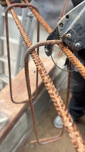 brick skills. #bricklaying #bricklayer #construction #brickwork | Mark Waters