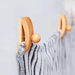 Tapestry Hangers , 4 Pack Quilt Wall Hangers Wooden Quilt Rack Clips Blanket Hanger Clamps, Easy to Install Clips for Wall for Display with Hardware