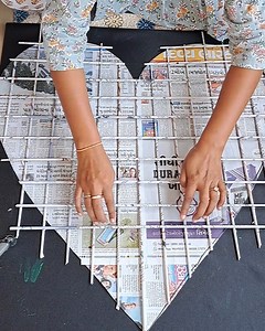 Red Heart Paper Flower wall Hanging #heart #paper #diy #decor #fun #easy #reuse | Creative ViNii