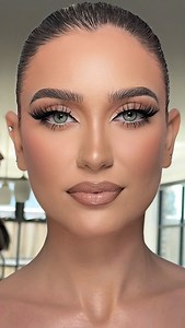 39K views · 91 reactions | Makeup ✨ Makeup and hair: @hudafode Model: The beautiful @lydya_g06 Studio: @hudamakeupstudio Courses | Services | One on one private training | Shop our brand link in bio or contact us at 1800 577 077 | HudaFode | Facebook