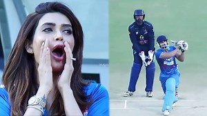 EXTRAORDINARY Batting Skills From #Mumbai Against #Bangalore Excites #Mumbai Team | Celebrity Cricket League