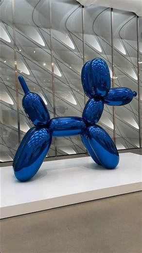 The Broad Modern Art Museum Los Angeles California 🎨🌴 #art #travelshorts