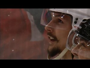 Gotta See It: Jimmy Howard stuns Erik Karlsson with huge glove save