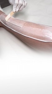 🔥 ΑΥΤΟ ΕΙΝΑΙ! ΤΑ ΜΕΓΑΛΥΤΕΡΑ ΝΕΑ ΤΟΥ WAXX ΤΗΣ ΧΡΟΝΙΑΣ! 🔥 💎 Το πιο πολυαναμενόμενο, πιο μοναδικό και πιο ανώδυνο κερί είναι ΕΔΩ! 💎 Γνωρίζατε ότι ξοδεύετε πάνω από 750 € ετησίως για αποτρίχωση στο σαλόνι ομορφιάς χωρίς καν να το καταλάβετε; Ήρθε η ώρα να εξοικονομήσετε όλα αυτά τα χρήματα! Η αναμονή τελείωσε – παρουσιάζοντας την πιο πρόσφατη καινοτομία από το WaXx! Μια φόρμουλα σχεδιασμένη να ξεπερνά όλα όσα έχετε δοκιμάσει ποτέ! 🚀 ✨ Λιγότερος πόνος από ποτέ 🕒 Έως και 27 ημέρες μεταξένιας-λεί