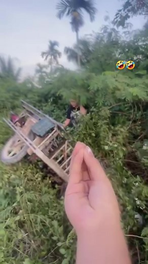 Only for those who understand sign language 🤣🤣🤣 | Floyd Sango