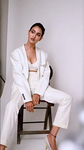 Sitting Poses Ideas for Female | How to Pose for Female model