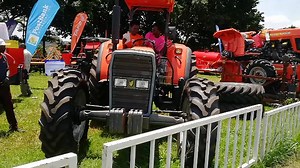 Abawala ba Gayaza High School nga bakoleezessa ezimu ku tulakita ezooleseddwa #HarvestMoneyExpo | Bukedde
