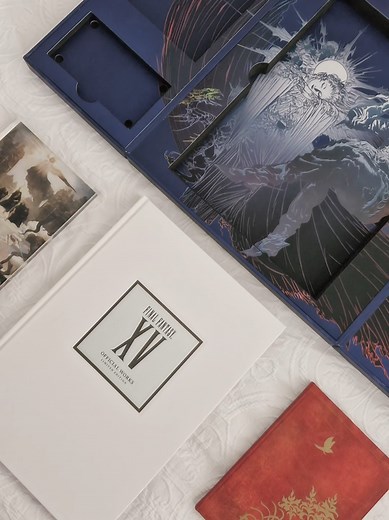 sooo happy to have added this to my collection!! its honestly the best collection piece if youre a ff15 lover. so sorry I havent been active, uni sucks the soul outta me 😓 #finalfantasy #finalfantasyxv #noctisluciscaelum #ffxv #collection