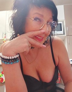 LaliaMia Kameramalli: Ilmainen live-seksiesitys ja chatti
