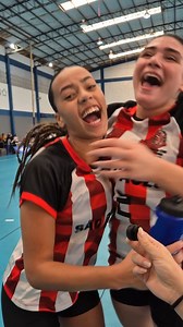 A realização de um sonho! 🥇👏 Nossos campeões da primeira divisão do handebol falaram sobre a emoção de vencer os #JogosDaJuventudeCAIXABrasília2025! #CAIXA | Jogos da Juventude