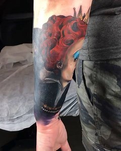 36 reactions | Hard to get a good photo of this one today ❤️ The Red...