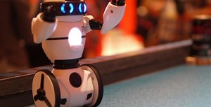 WowWee MiP Robot Hands-On - SlashGear