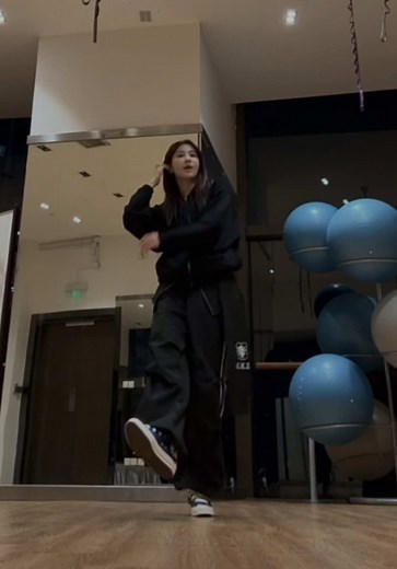 Yuan Yiqi Dance Challenge: Join the Fun!