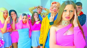 Diana se quedó sin cejas! ¡Cómo accedió Diana a afeitarse las cejas para no besar a Smile! Síguenos en Instagram @clubladydiana @clubmegateen YouTube Mega Teen Facebook Mega Teen Tik Tok @clubladydiana @clubmegateen #Holaamigos #Ladydiana #Youtube #Youtubers | OK Teen